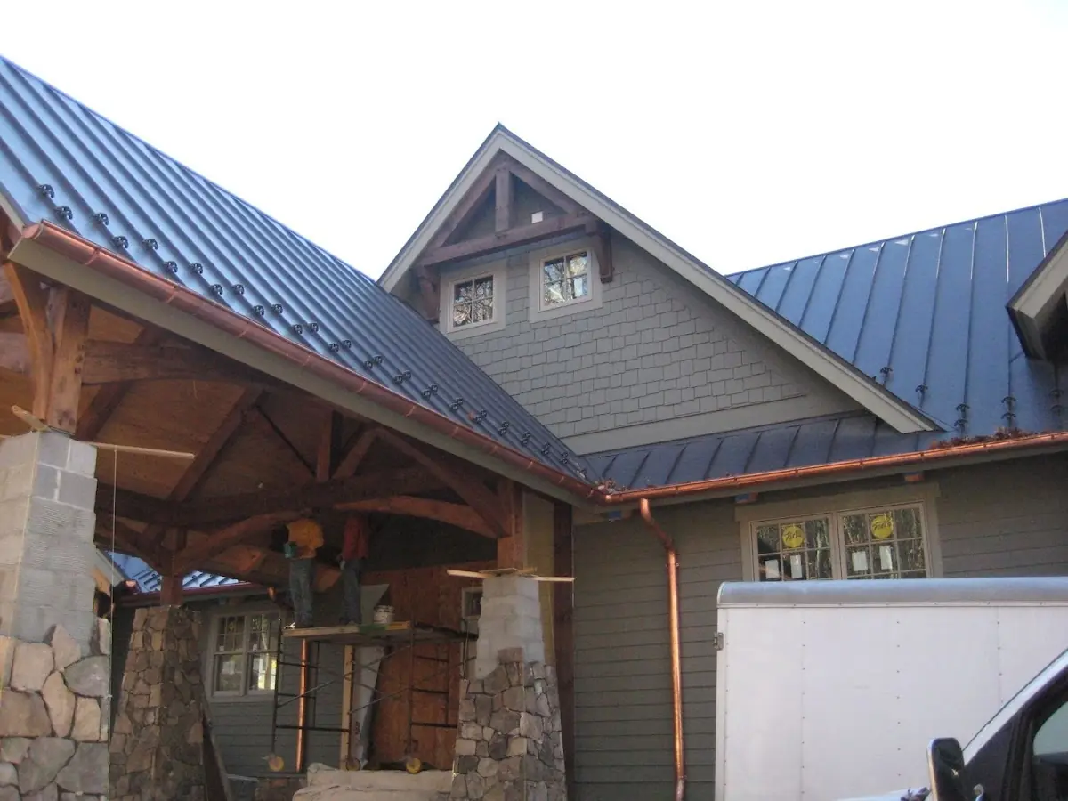 Craftsman Roofing team delivering quality roofing work in Home Run Bolingbrook